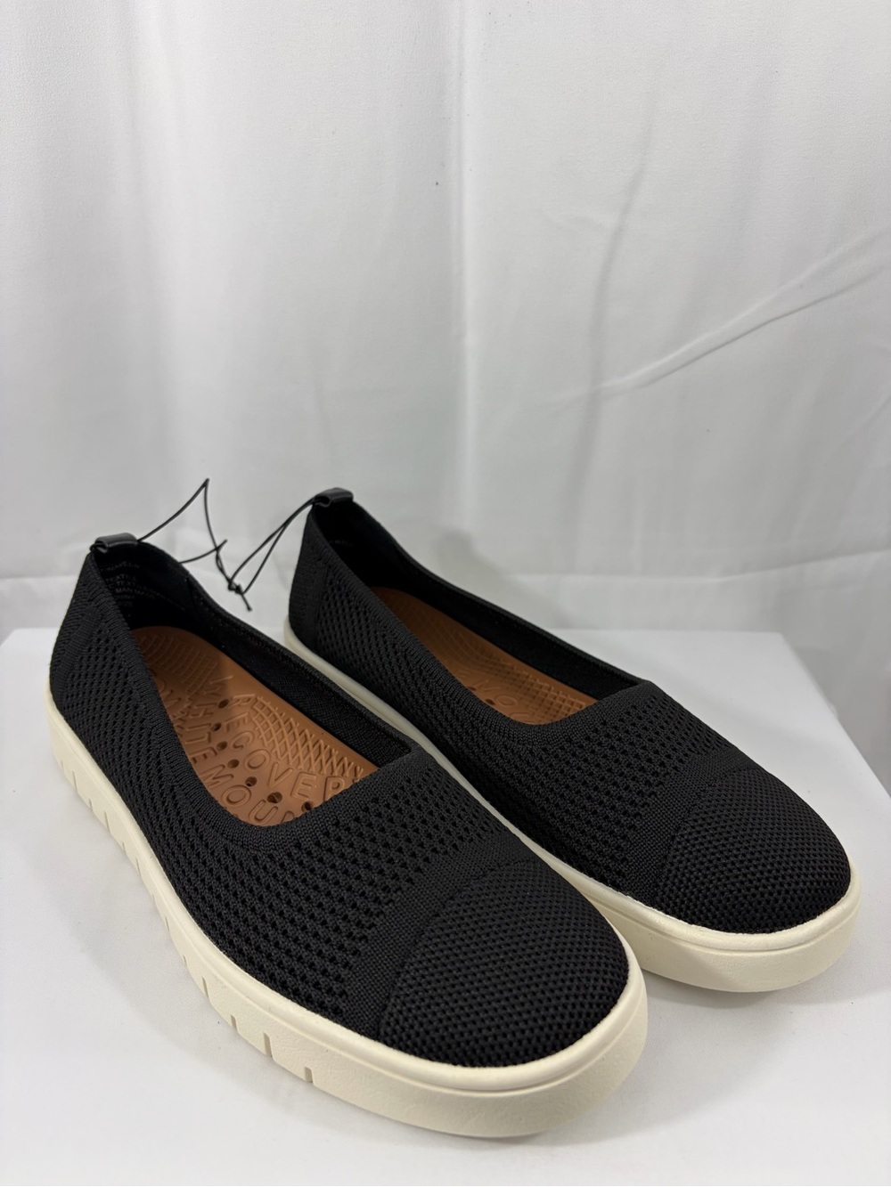 NWT FOM White Mountain Women’s Size 8 Black Knit Slip-On Platform Sneakers